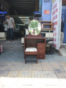 Bàn trang điểm hiện đại BK-21