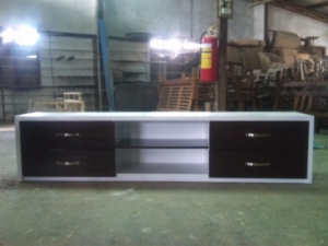 Kệ tivi hiện đại sơn trắng đen BK-20